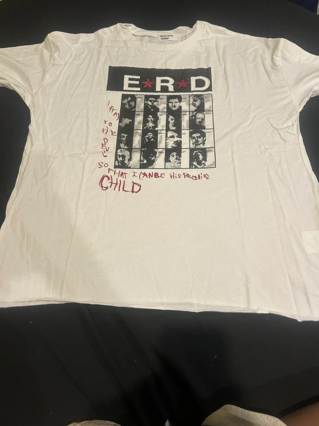 ERD White Graphic long sleeve image indicator(2)