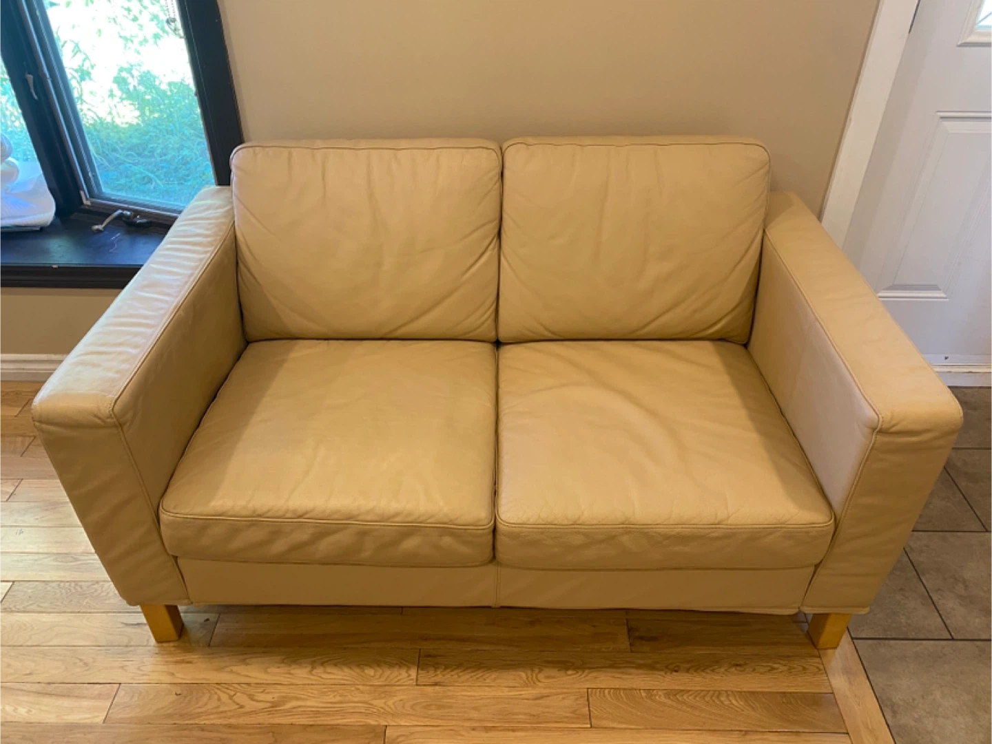 Leather IKEA Karlanda Cream Loveseat (CAN  DELIVER)