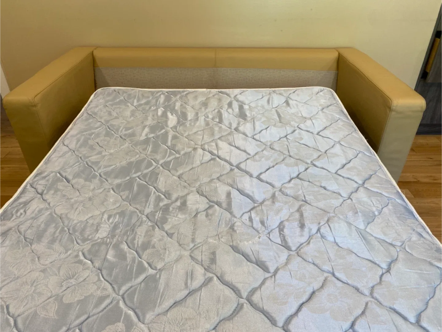 IKEA Karlanda Leather Sofa Bed (CAN DELIVER) image indicator(10)