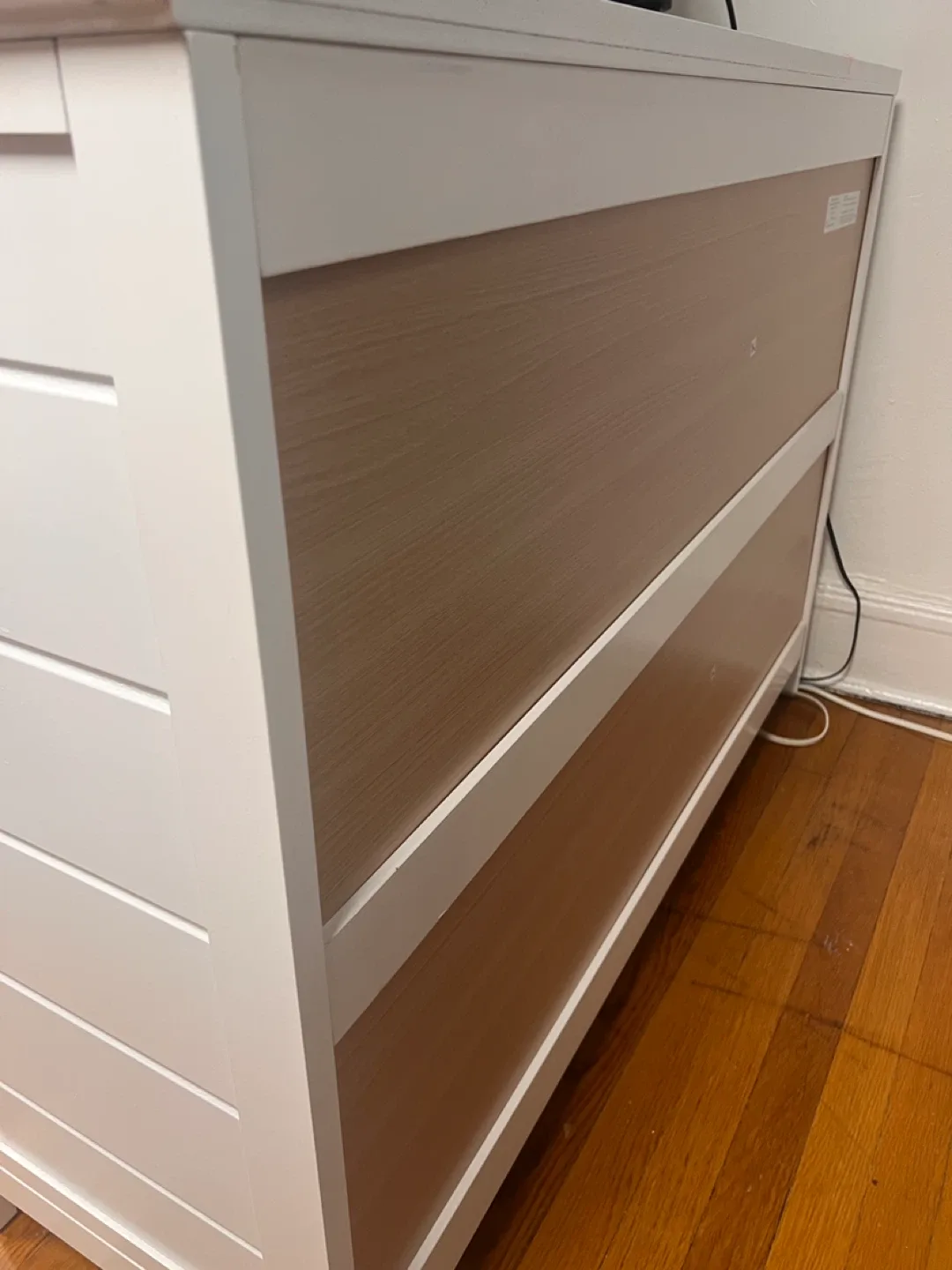 White 6-Drawer Dresser image indicator(4)
