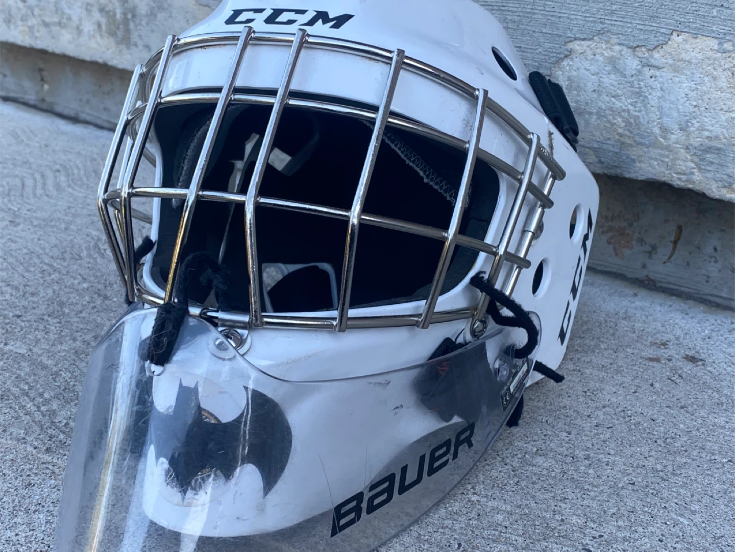 CCM Hockey Goalie Mask, 49-54 cm
