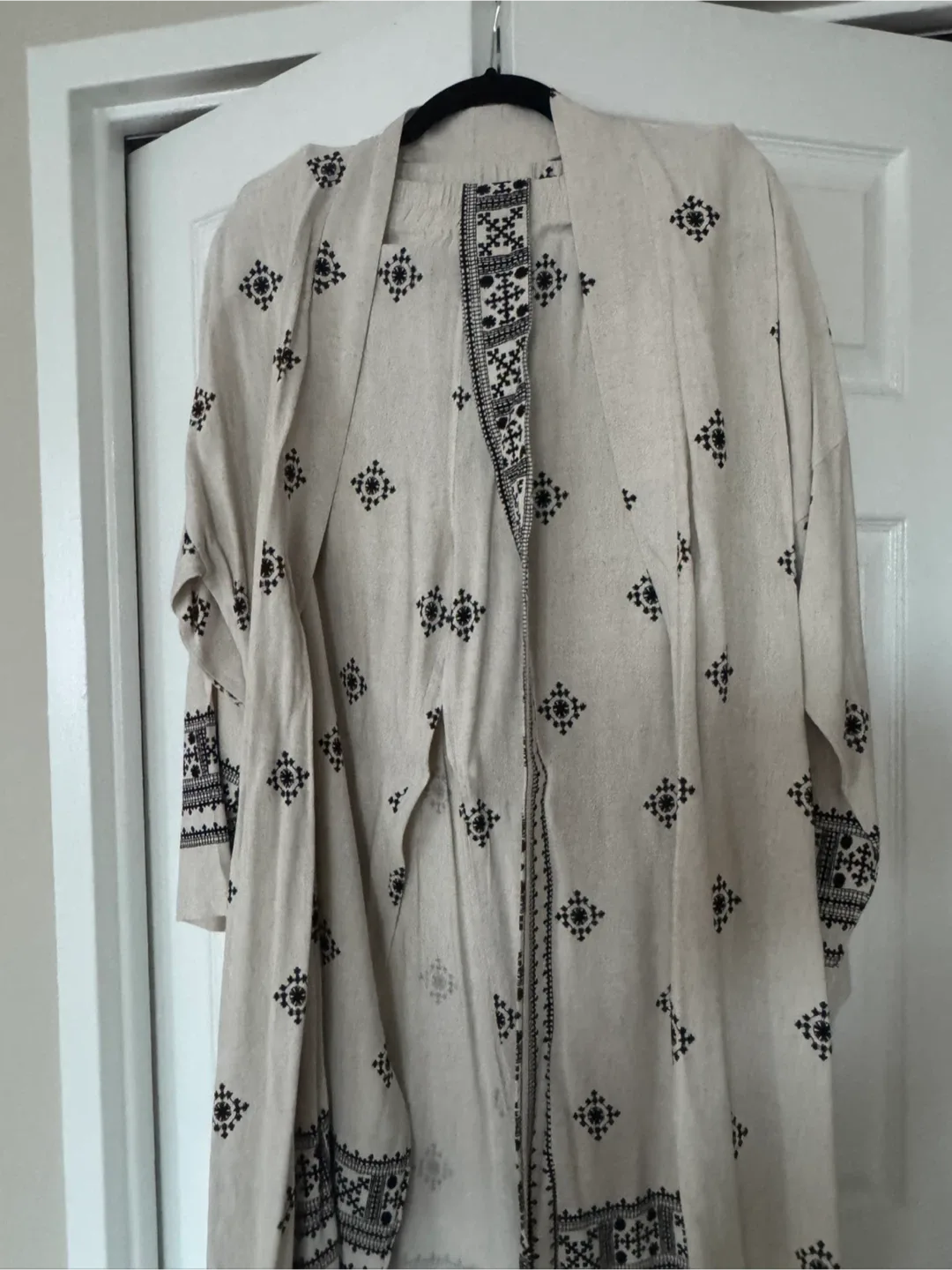 Linen patterned two pieces set - pants, kimono and belt image indicator(6)