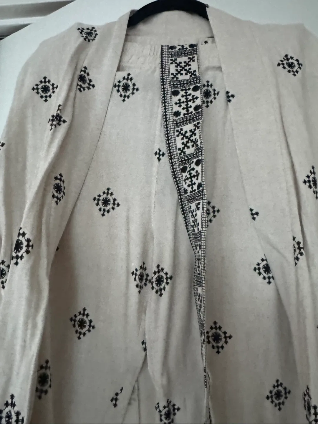 Linen patterned two pieces set - pants, kimono and belt image indicator(4)