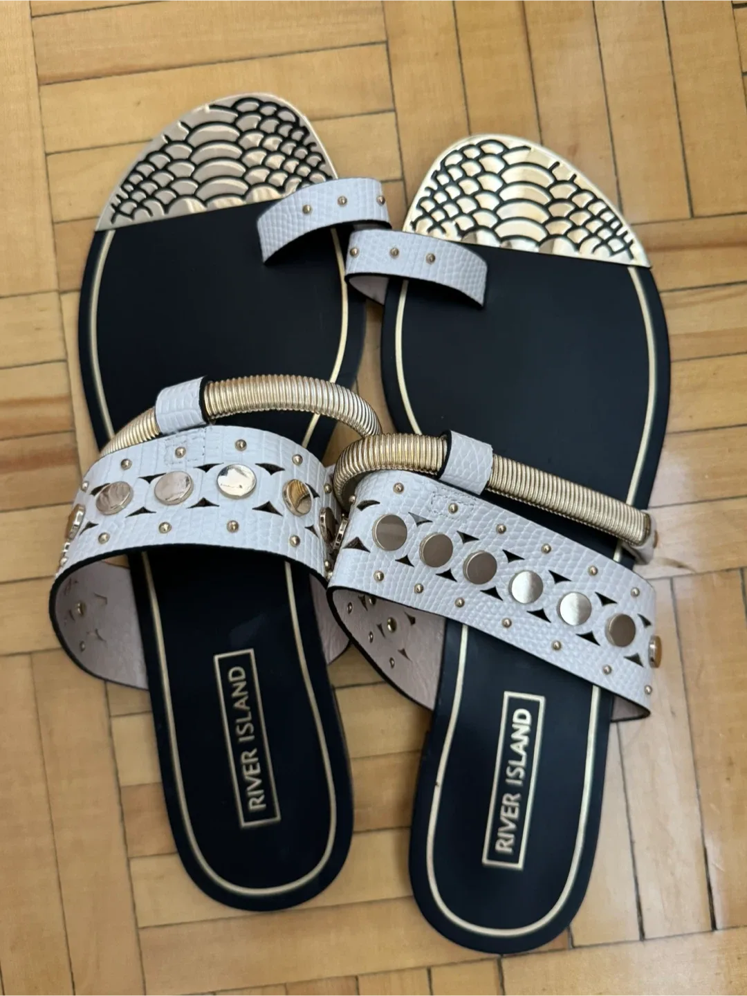 Never worn - River Island Sandals - Size 9 image indicator(2)