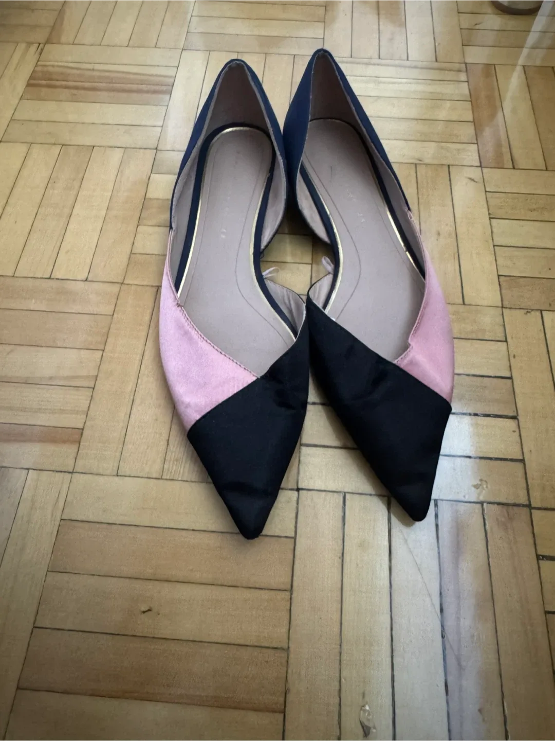 Zara Trafaluc Flats - Size 8 image indicator(4)