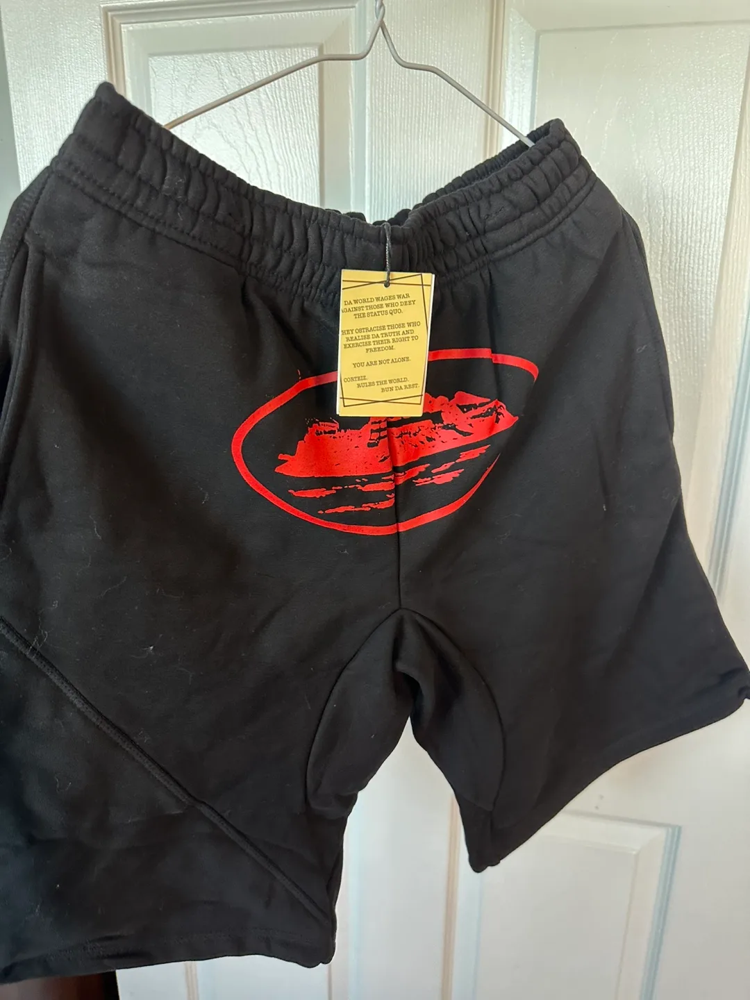 Online Ceramics Black Shorts image indicator(2)