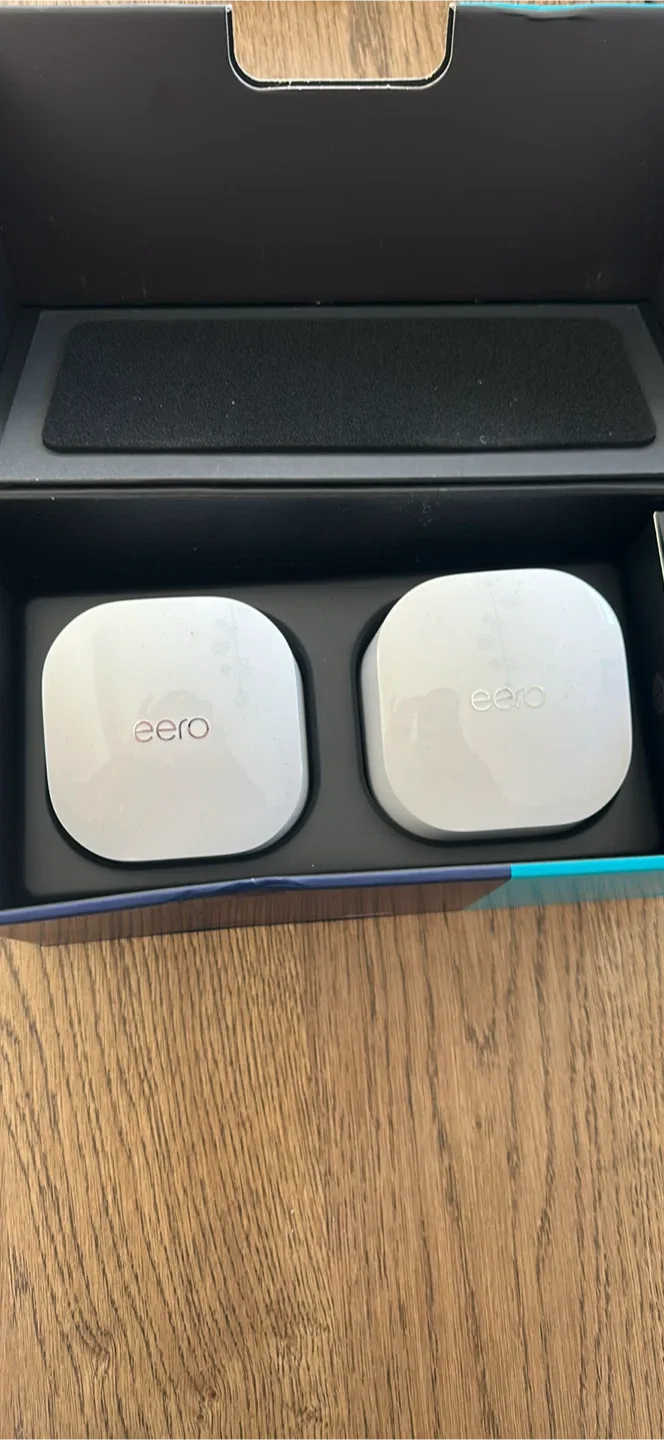 eero 6 Mesh WiFi System - 2 Pack image indicator(2)