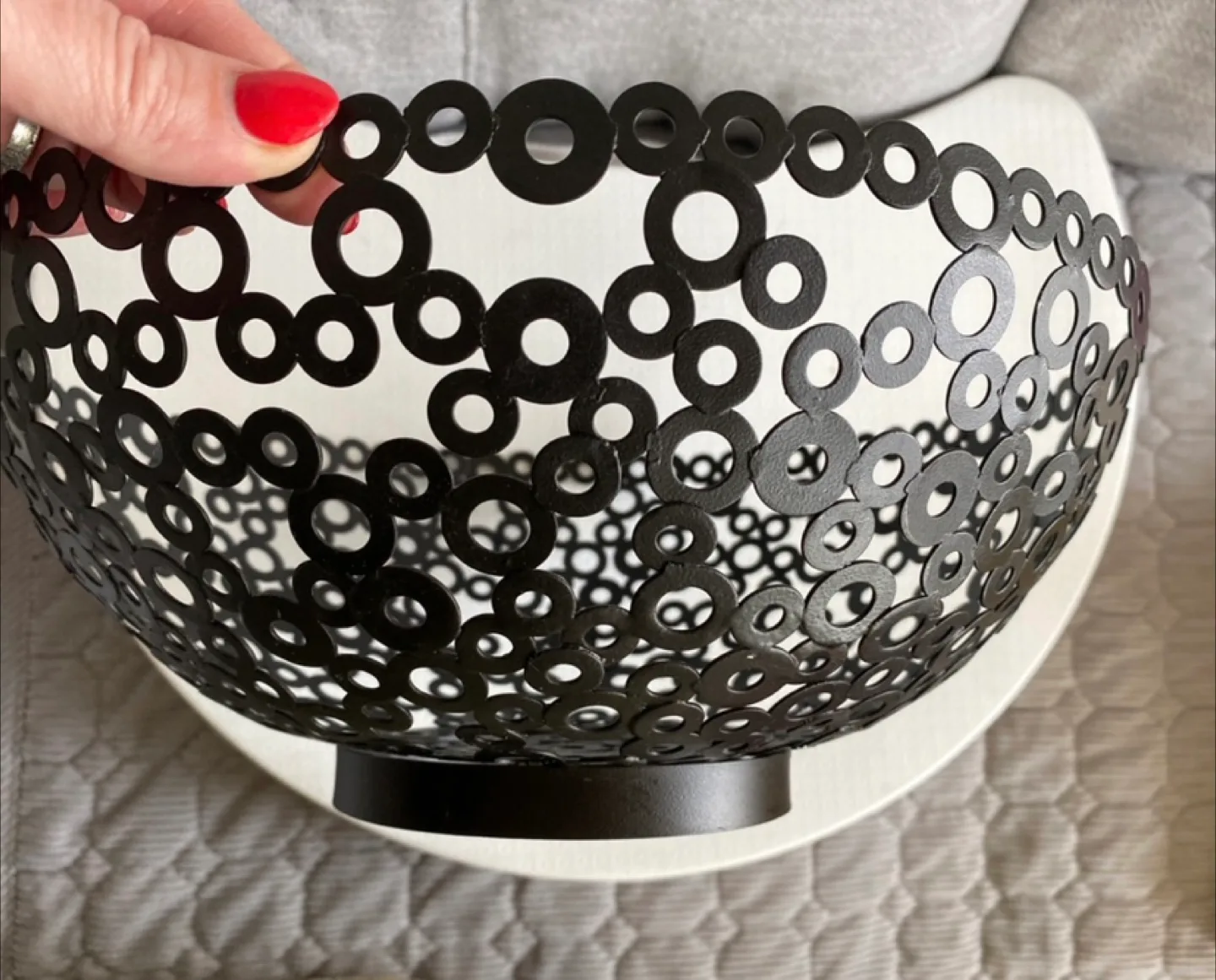 Black Metal Fruit Bowl thumbnail