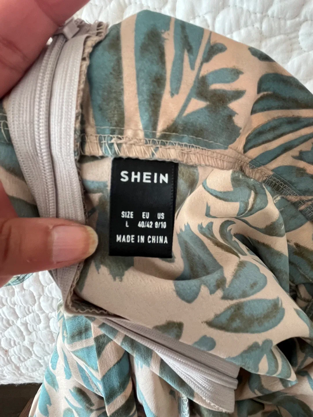 Shein printed Wide Leg Pants - Size L image indicator(5)