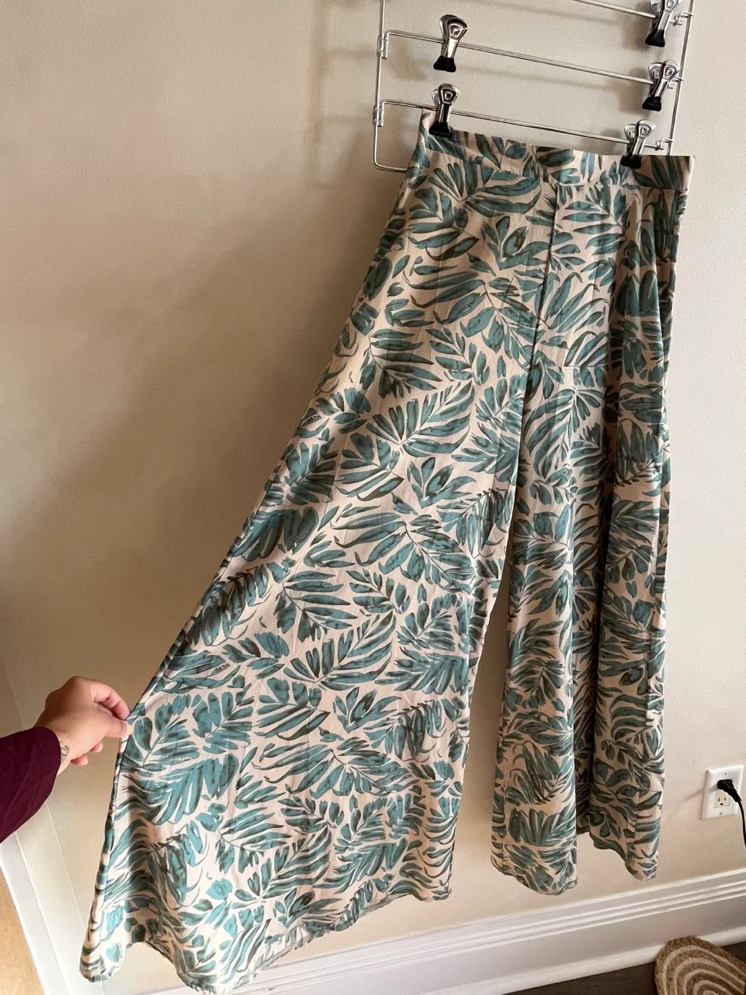 Shein printed Wide Leg Pants - Size L