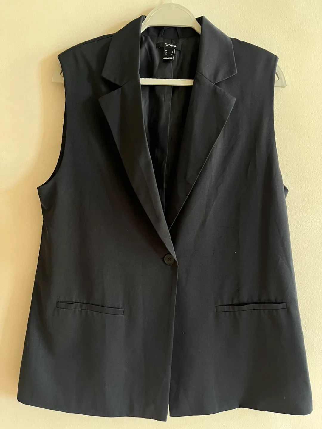 Forever 21 Black Sleeveless Blazer - Size L