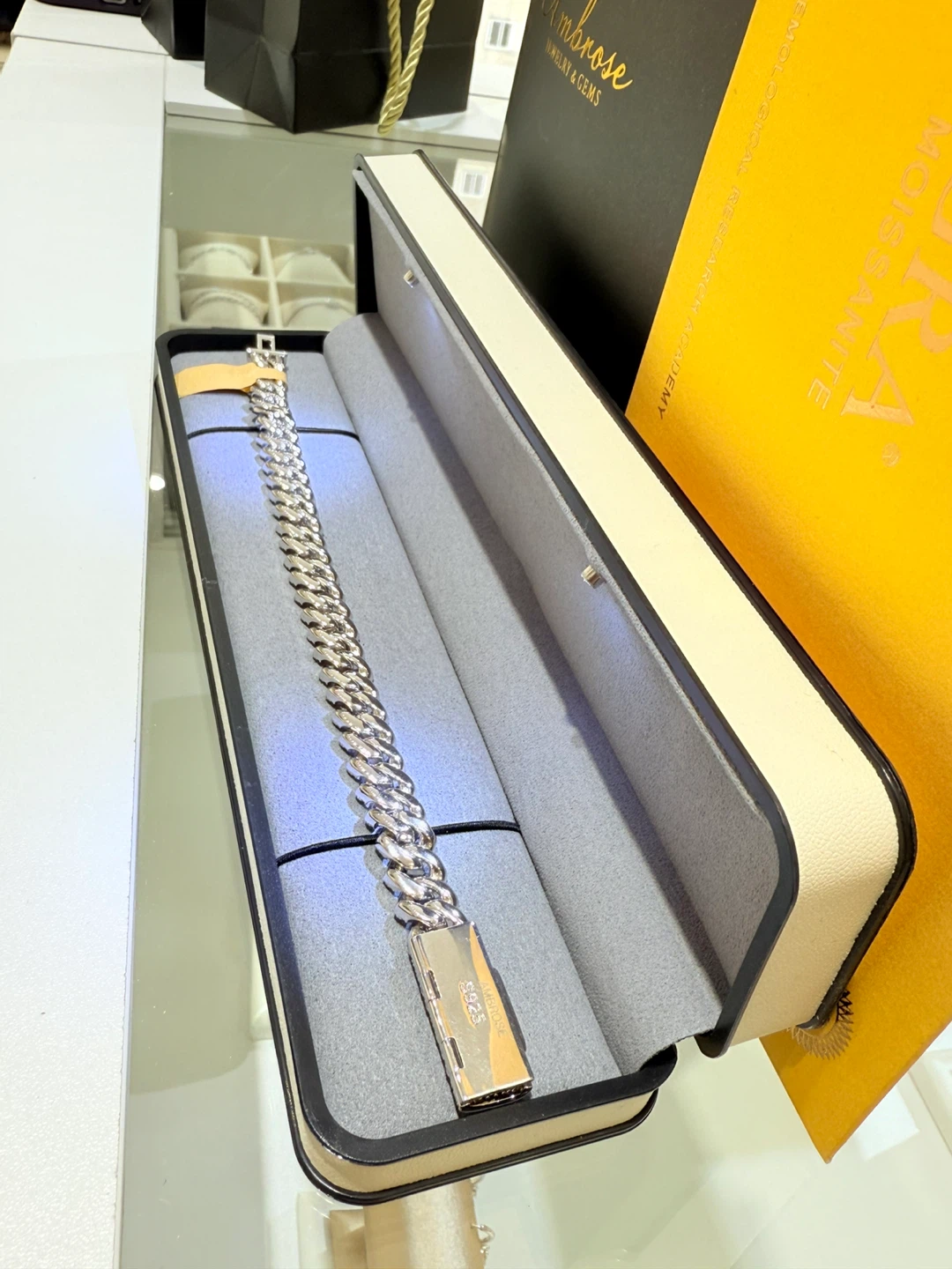 10mm. 925 sterling silver Full moissanite Cuban bracelet. - photo 5