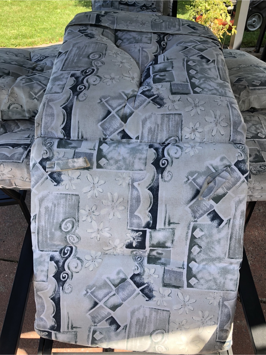 6 Highback patio cushions - photo 4
