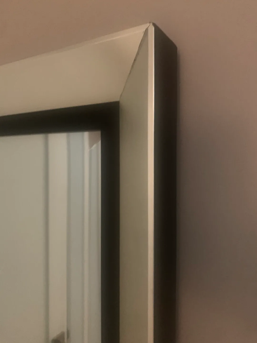 Framed Wall Mirror image indicator(5)