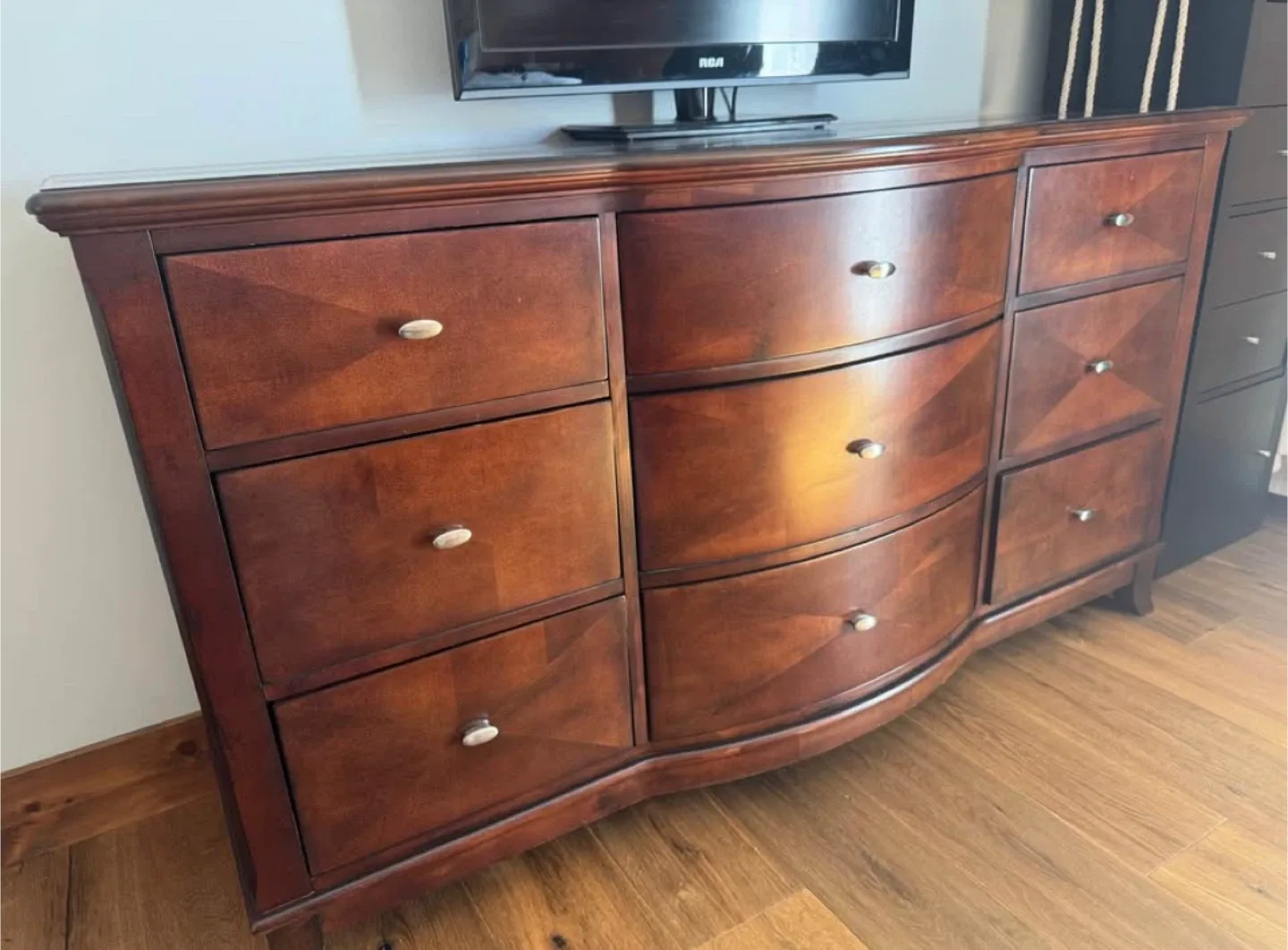 9 drawer dresser image indicator(2)