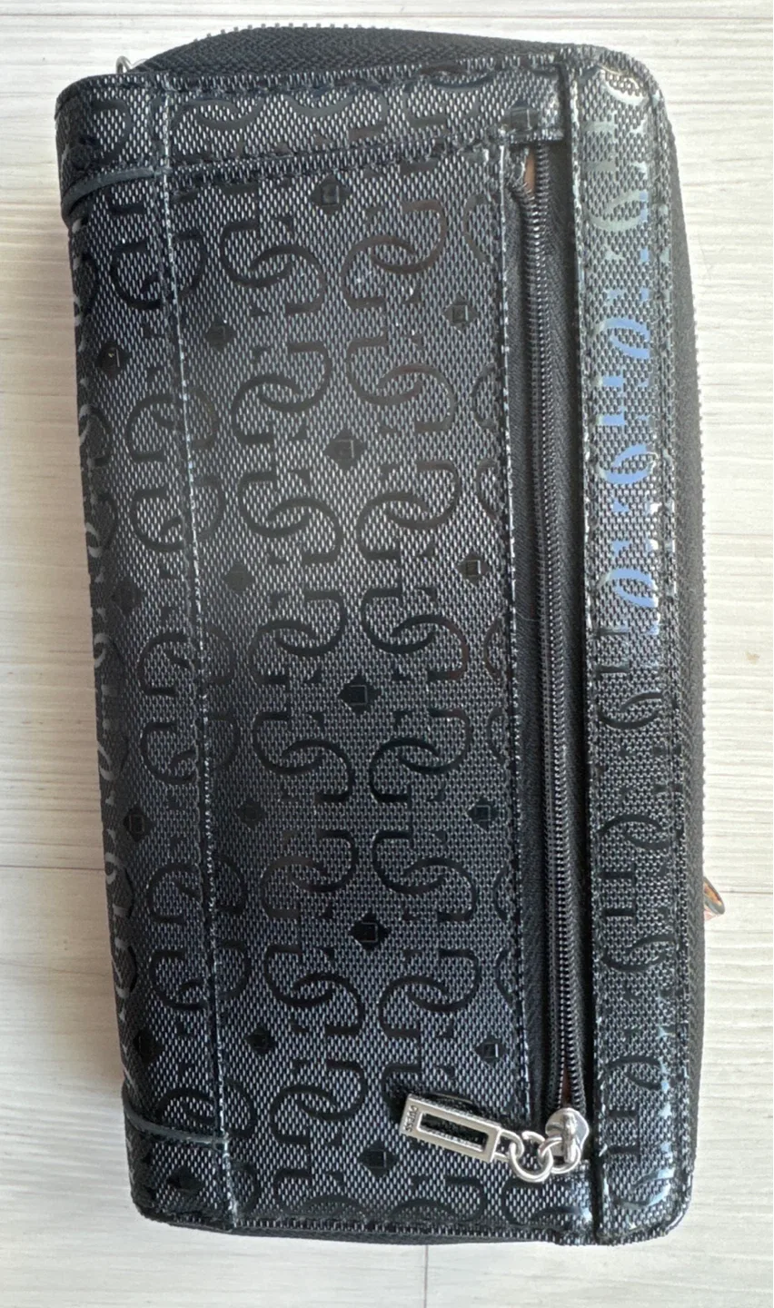 Guess Black Wallet with Wrist Strap image indicator(3)