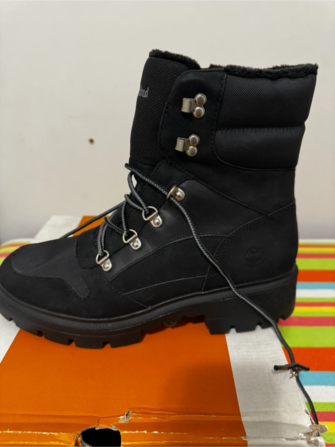 Timberland A5P83 Women's Winter Boots - Size 11