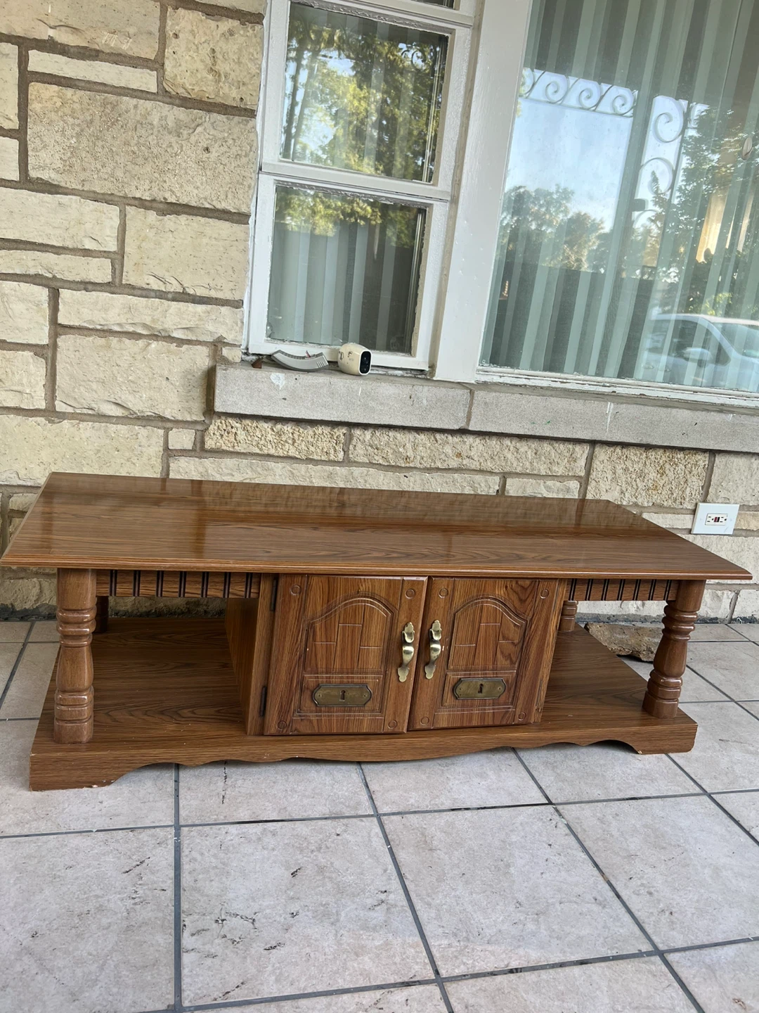 Coffee Table w/storage