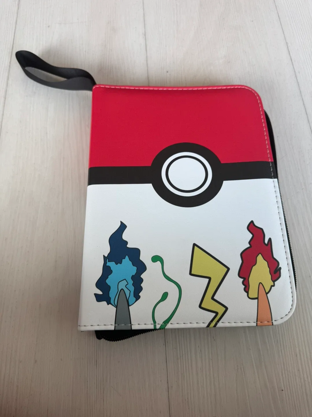 Pokemon Card Binder - Like New! thumbnail
