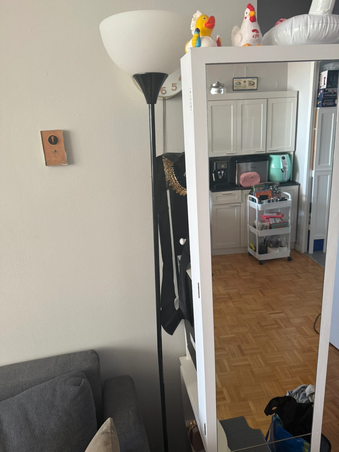 2 Standing Floor Lamp - Black & White - photo 2