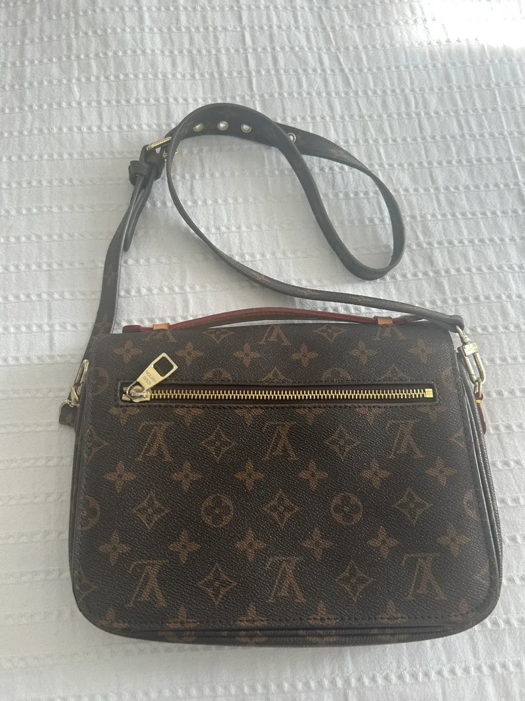 Monogram Canvas Pont Neuf PM image indicator(2)