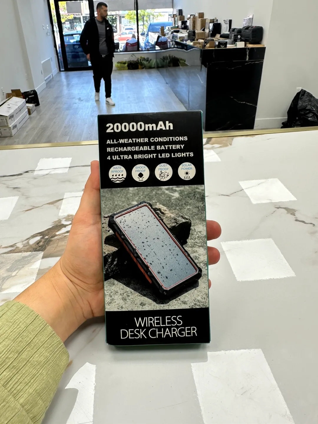 20000mAh Wireless Desk Charger thumbnail