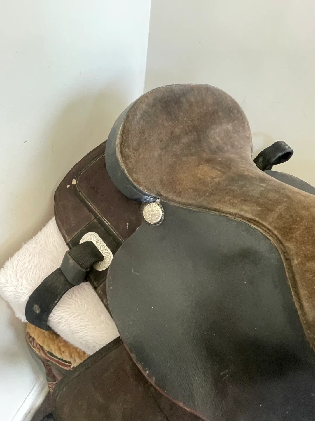 14” King Series Saddle KS 414 image indicator(5)