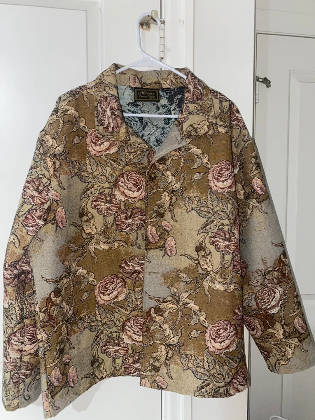 Massive Luxury Clothiers Floral Jacket thumbnail