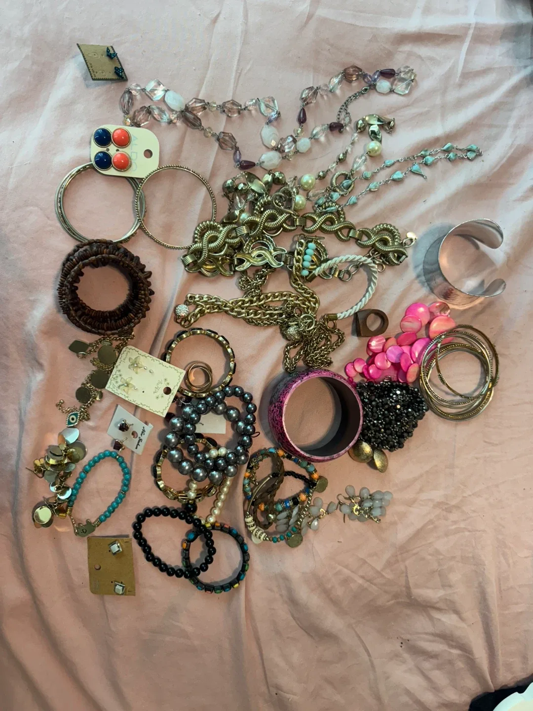 Assorted Costume Jewellery Lot thumbnail