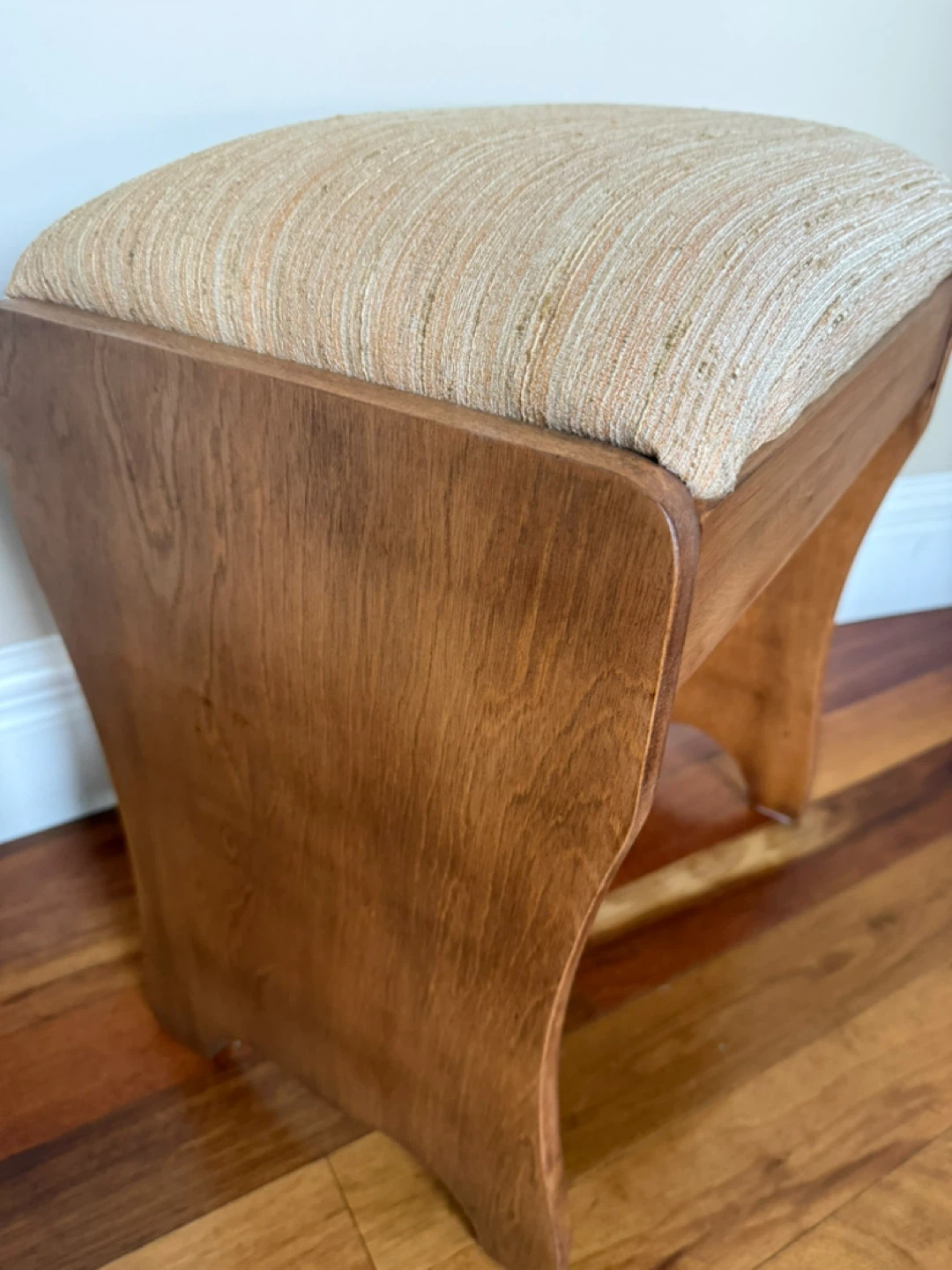 Vintage Refurbished Vanity Stool - photo 3