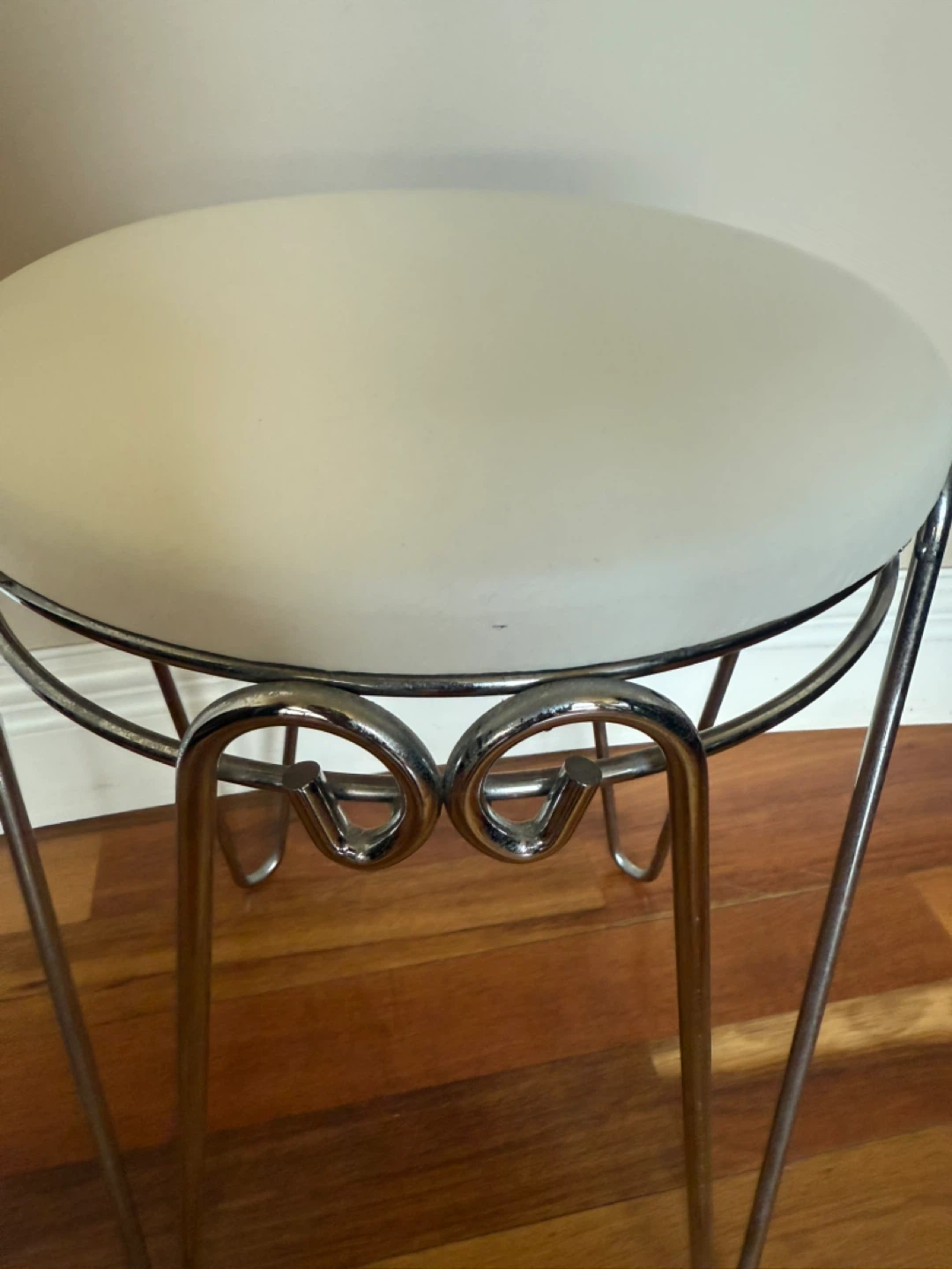 Vanity Stool - photo 5