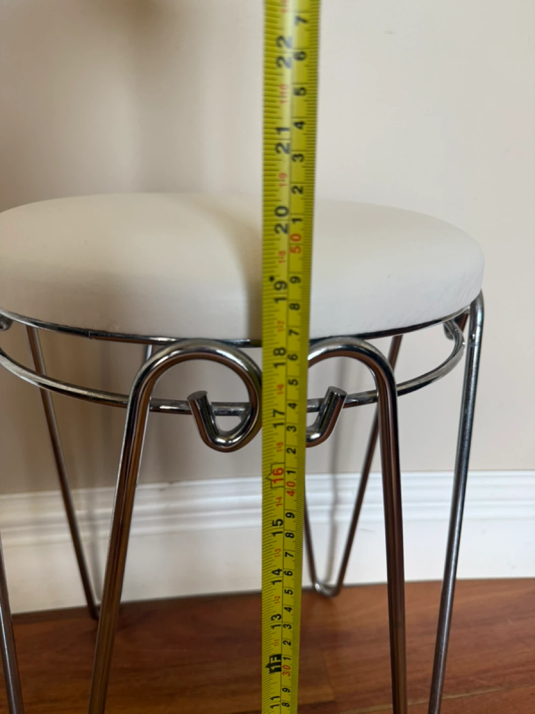 Vanity Stool - photo 3