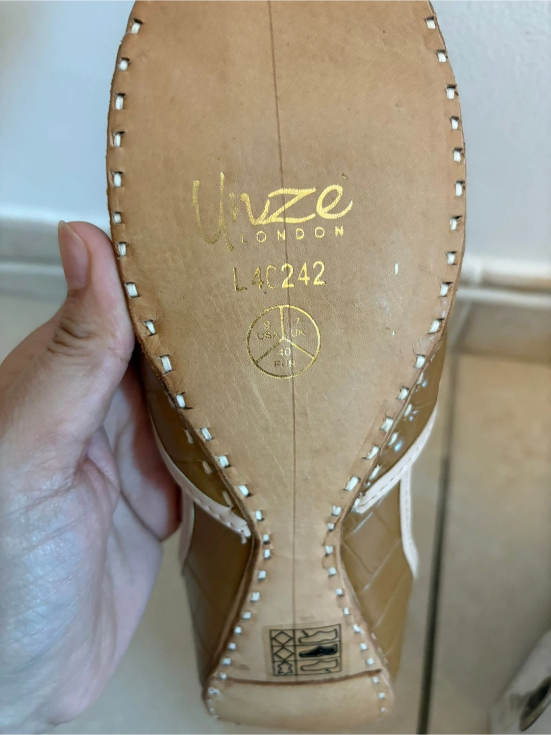 Unze London Women's Flats khussa - Size 8 and 9 - photo 2