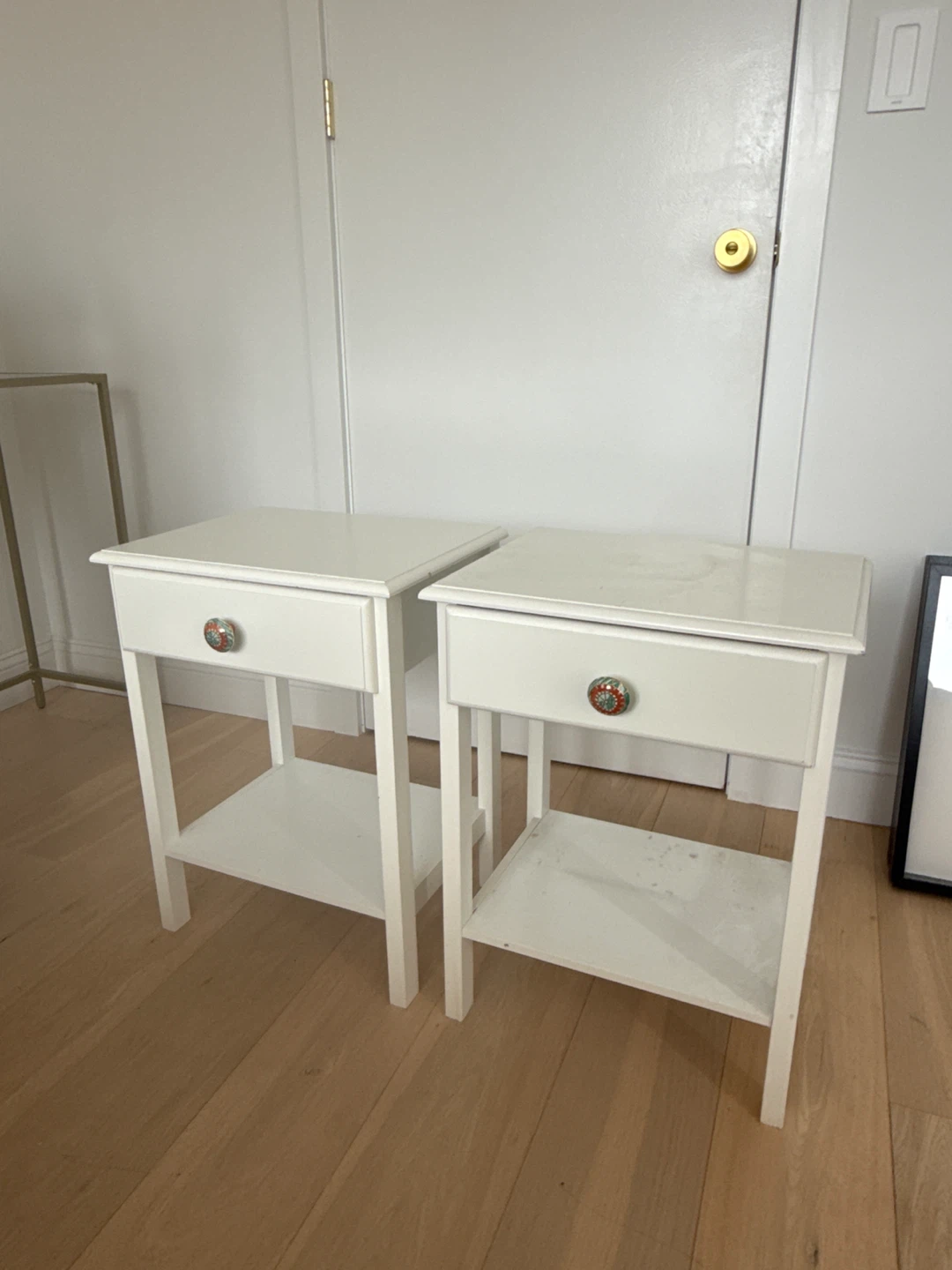 White Nightstands - Set of 2 - photo 3