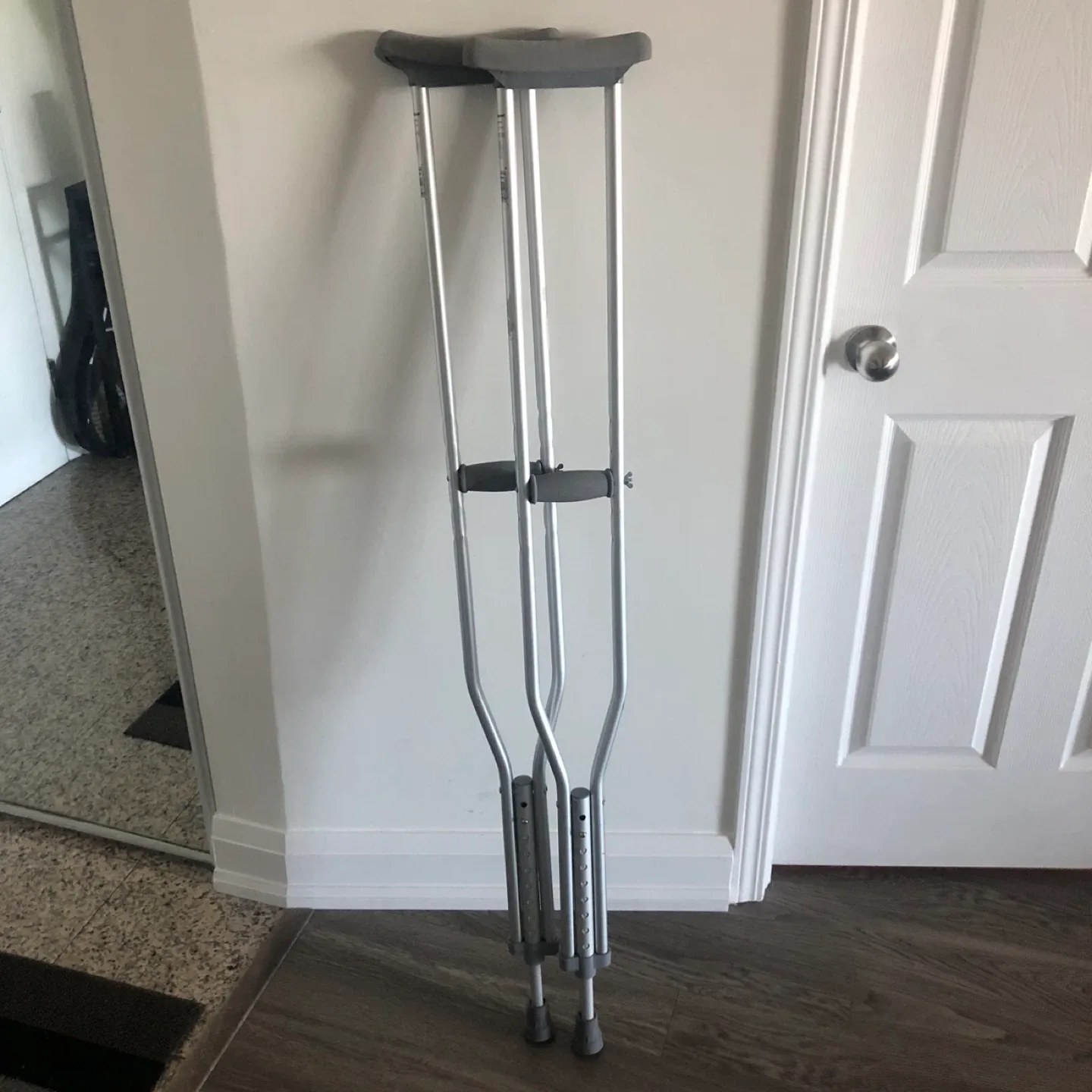 Excellent Condition Adjustable Guardian Crutches - Adult thumbnail