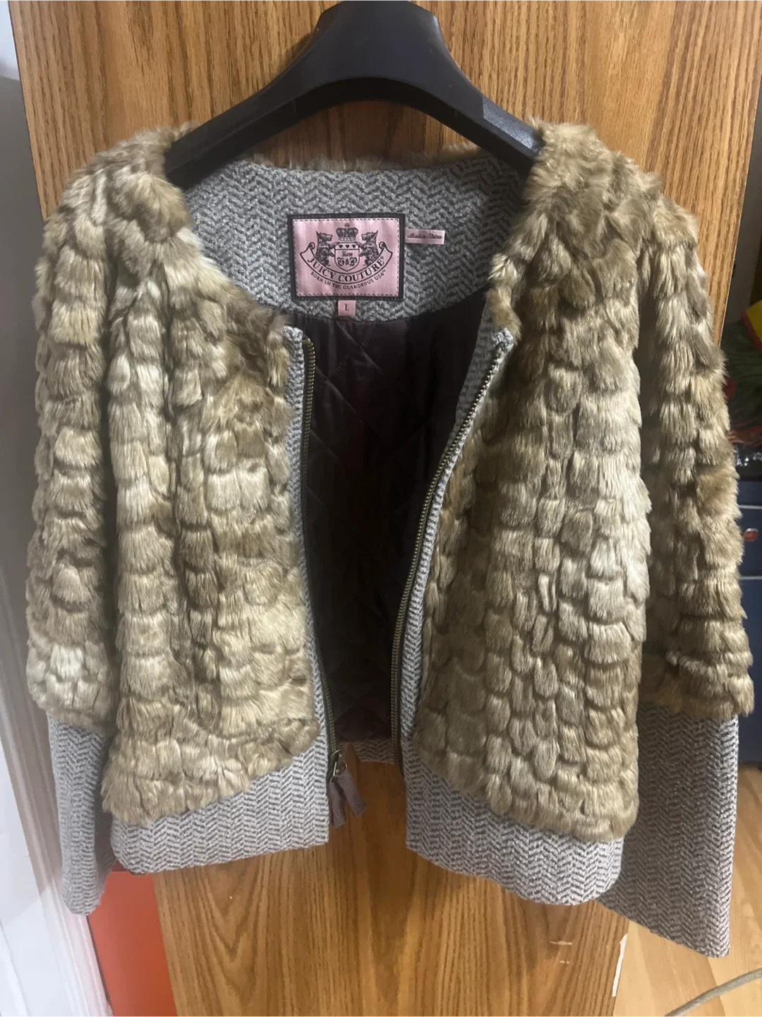 Juicy Couture Faux Fur Jacket - Size L image indicator(2)