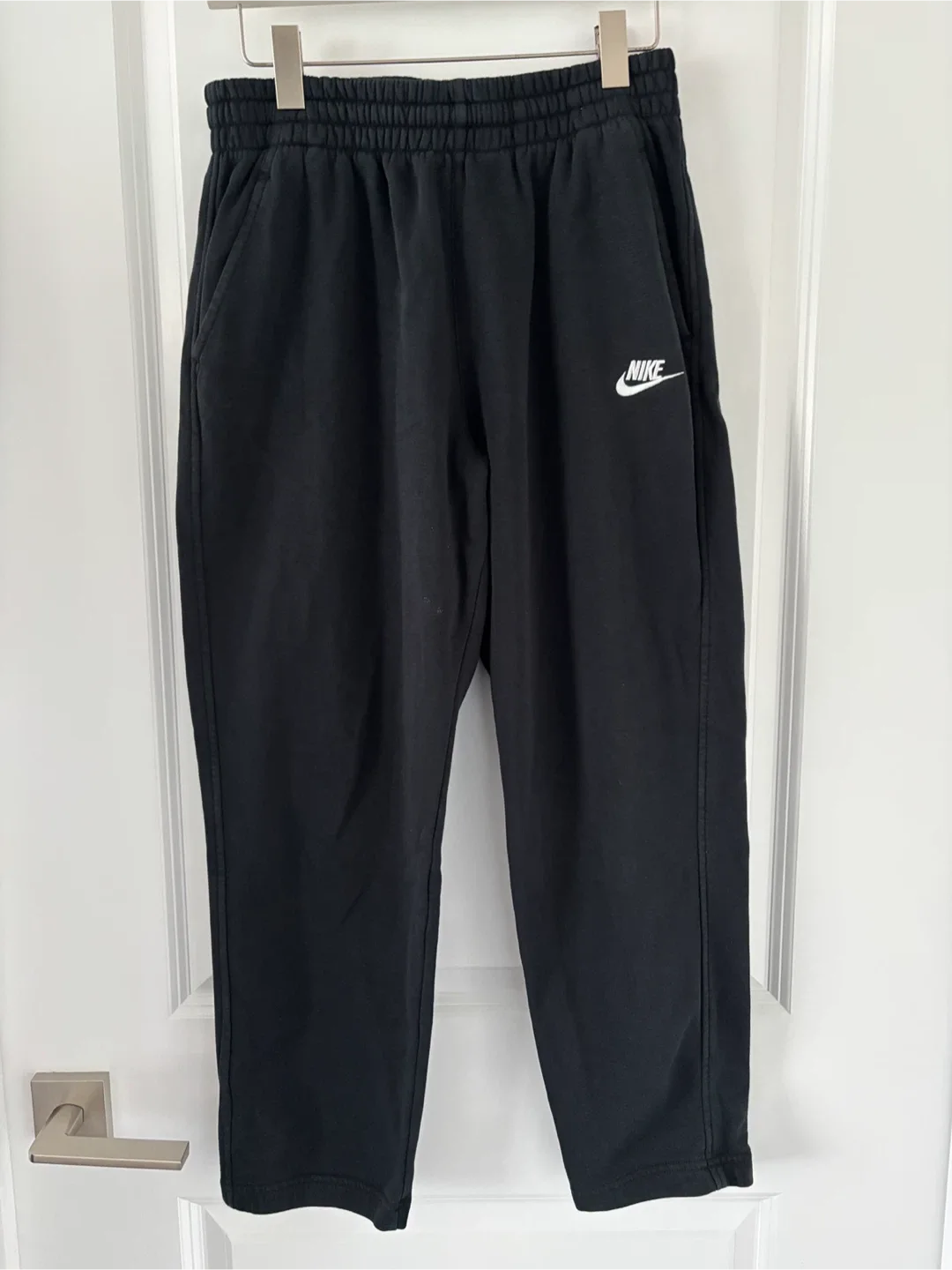 Nike Boy's Black Fleece Sweatpants ~ Size XL thumbnail