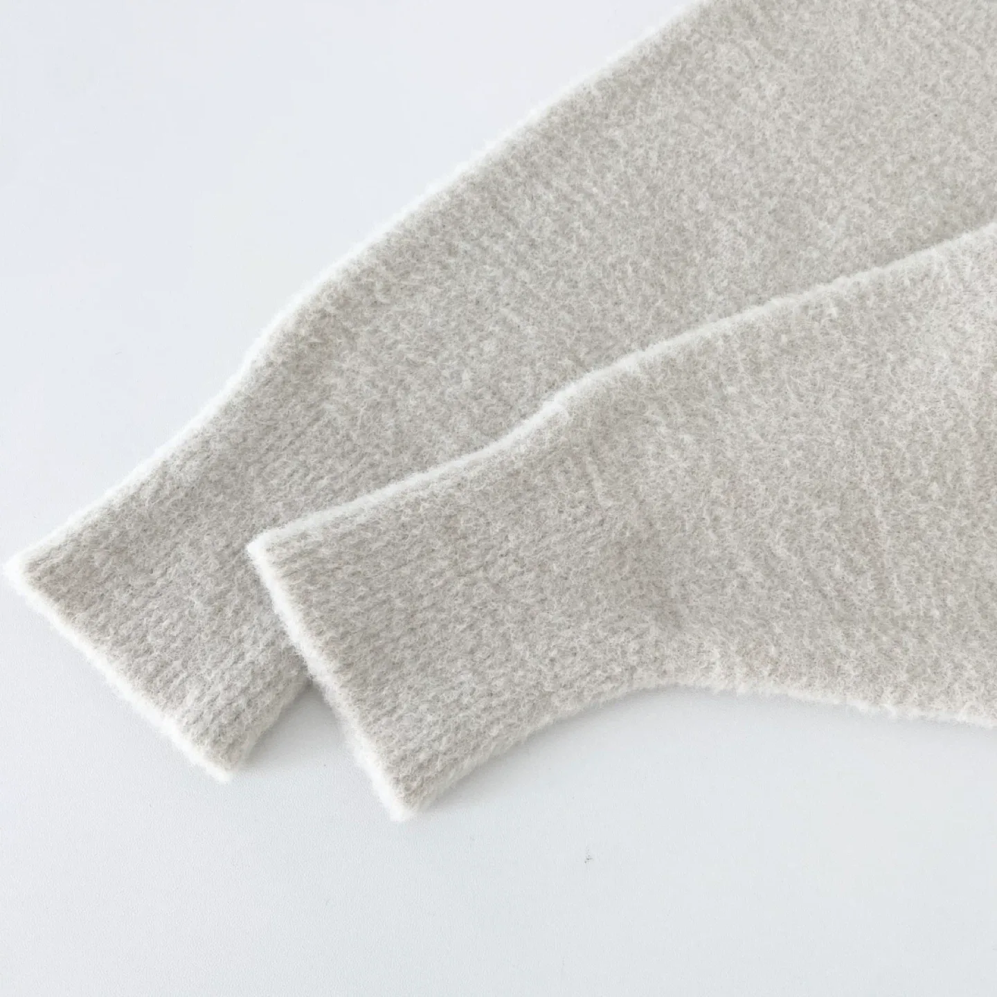 Aritzia Wilfred Free Hush Knit Sweater image indicator(5)