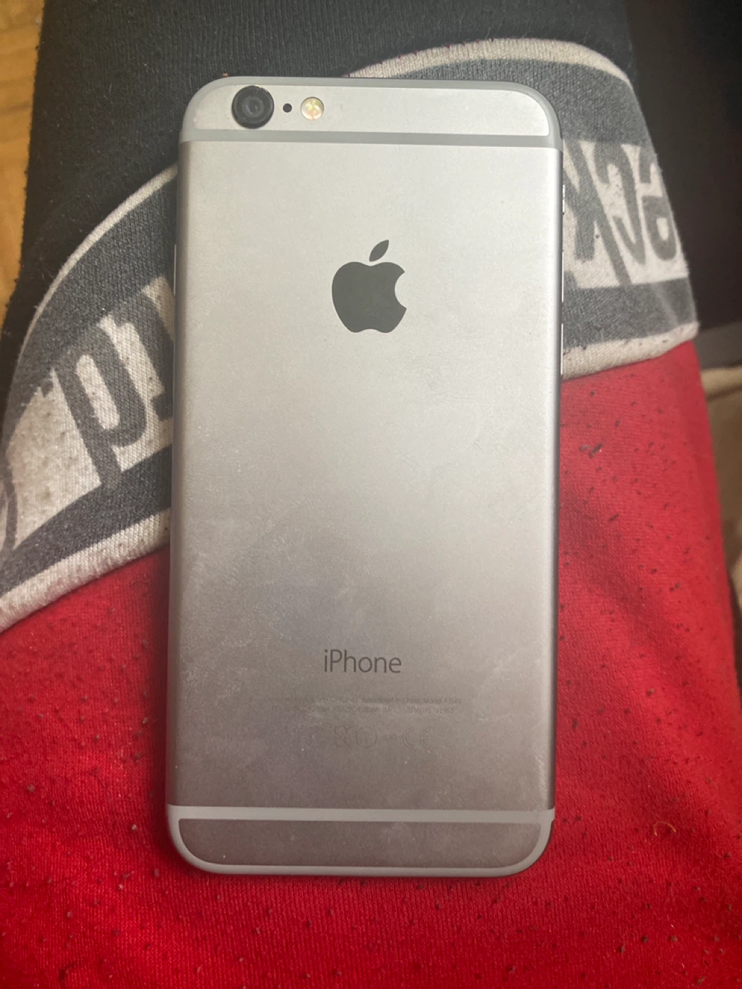 iPhone 6s - Silver - photo 2