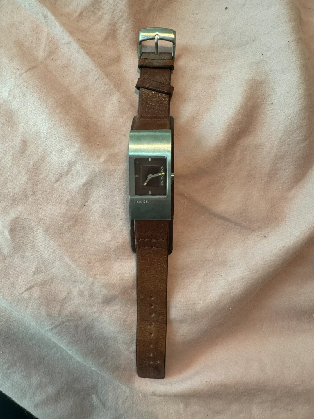 Ladies Fossil JR-9675 Brown Leather Watch thumbnail