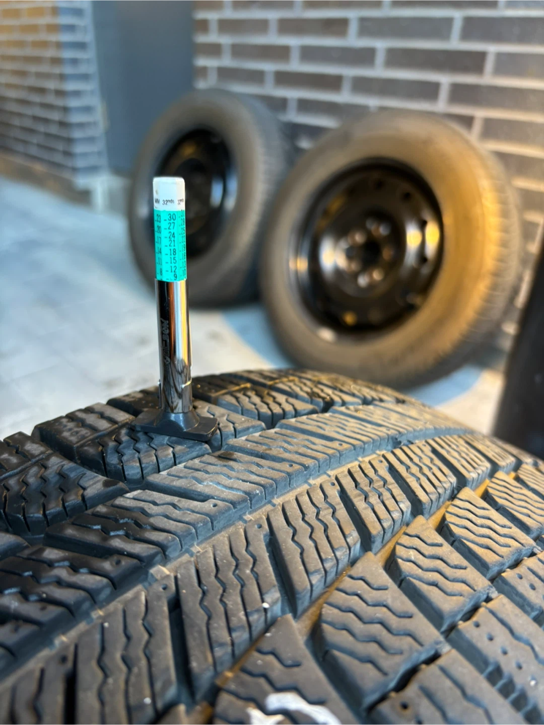 Michelin X-Ice Winter Tires 215/60R16 on Steel Rims 9/32 tread - photo 3