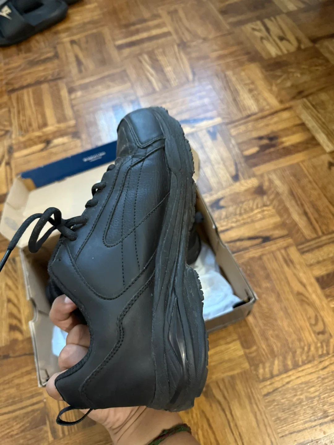 Dr scolls work shoes 9.5size image indicator(2)