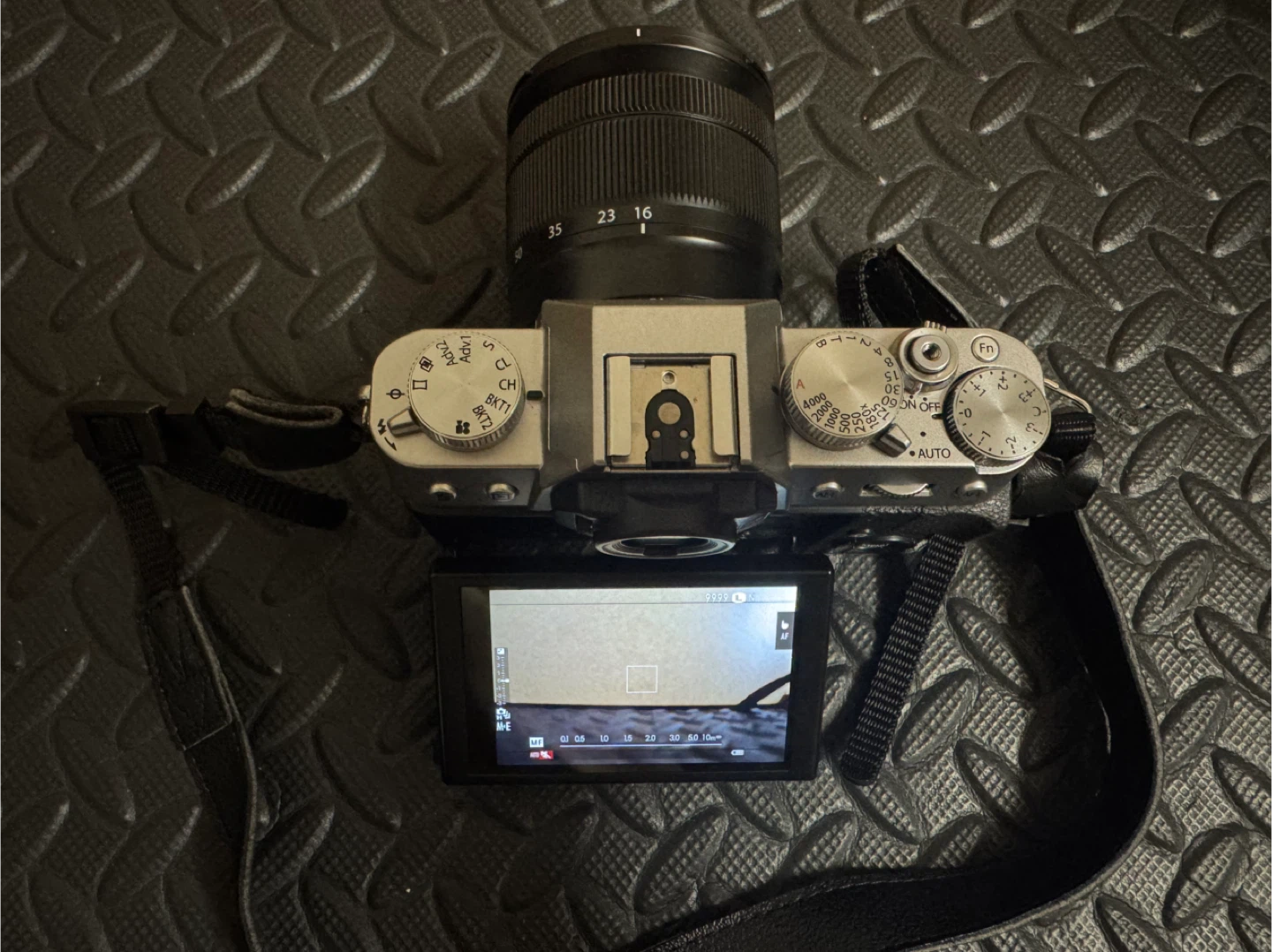 Fujifilm X-T20 Mirrorless Camera with Lens - photo 4