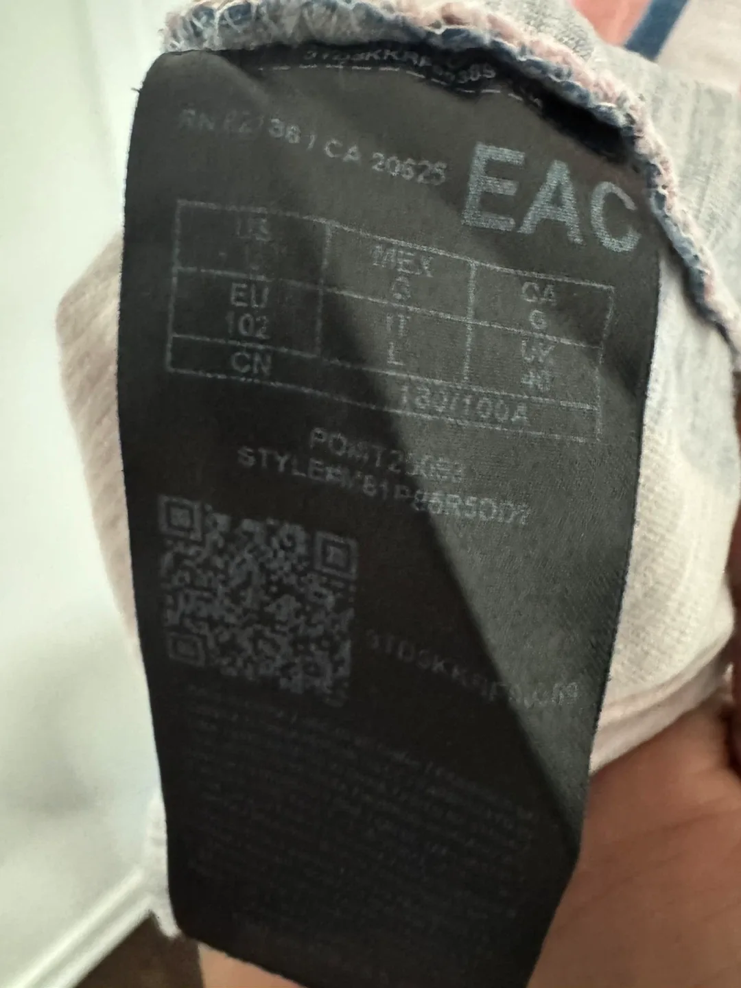 Guess Pink Urban Outfitters Capsule Sayer (Large) image indicator(4)