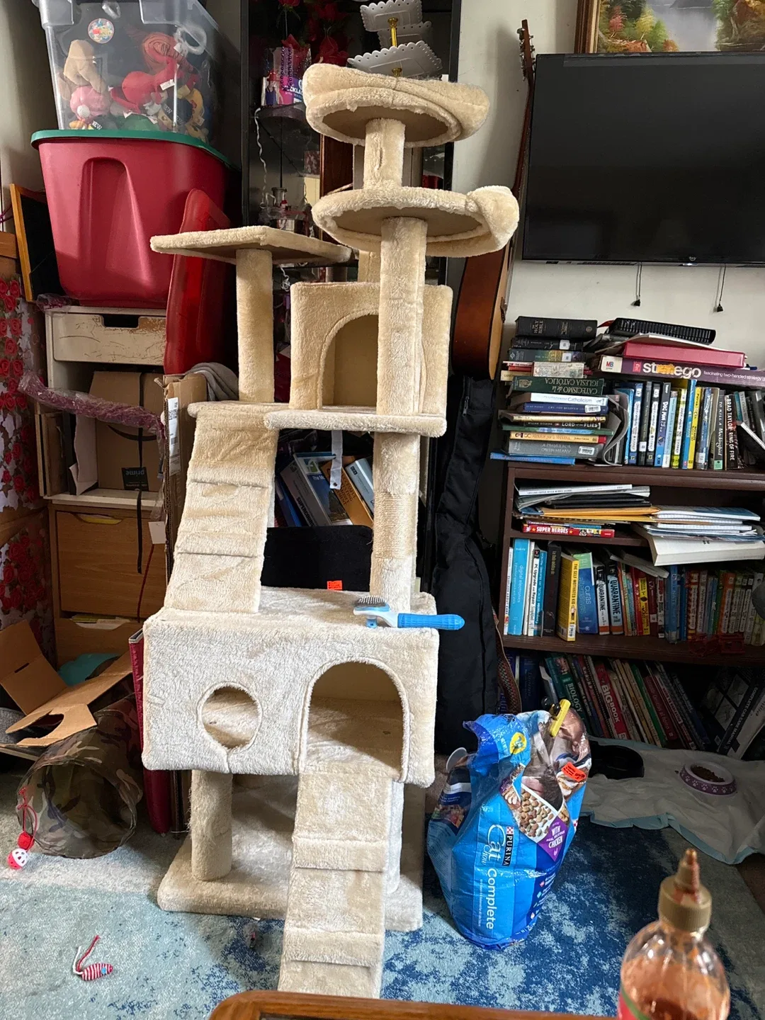 Beige Cat Tree thumbnail