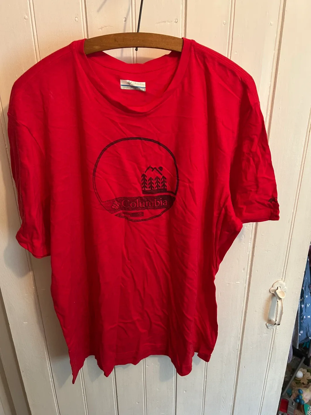 Columbia Red Graphic T-Shirt XXL thumbnail