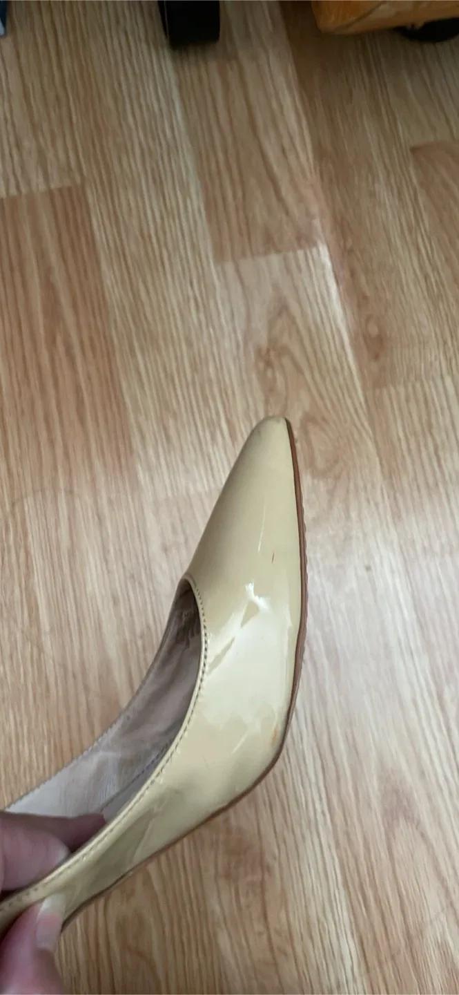 Vince Camuto size 5.5 slingback image indicator(5)
