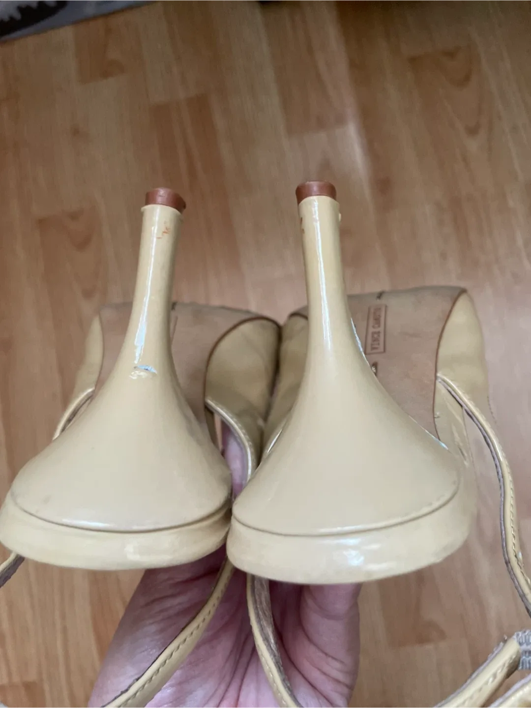 Vince Camuto size 5.5 slingback image indicator(4)