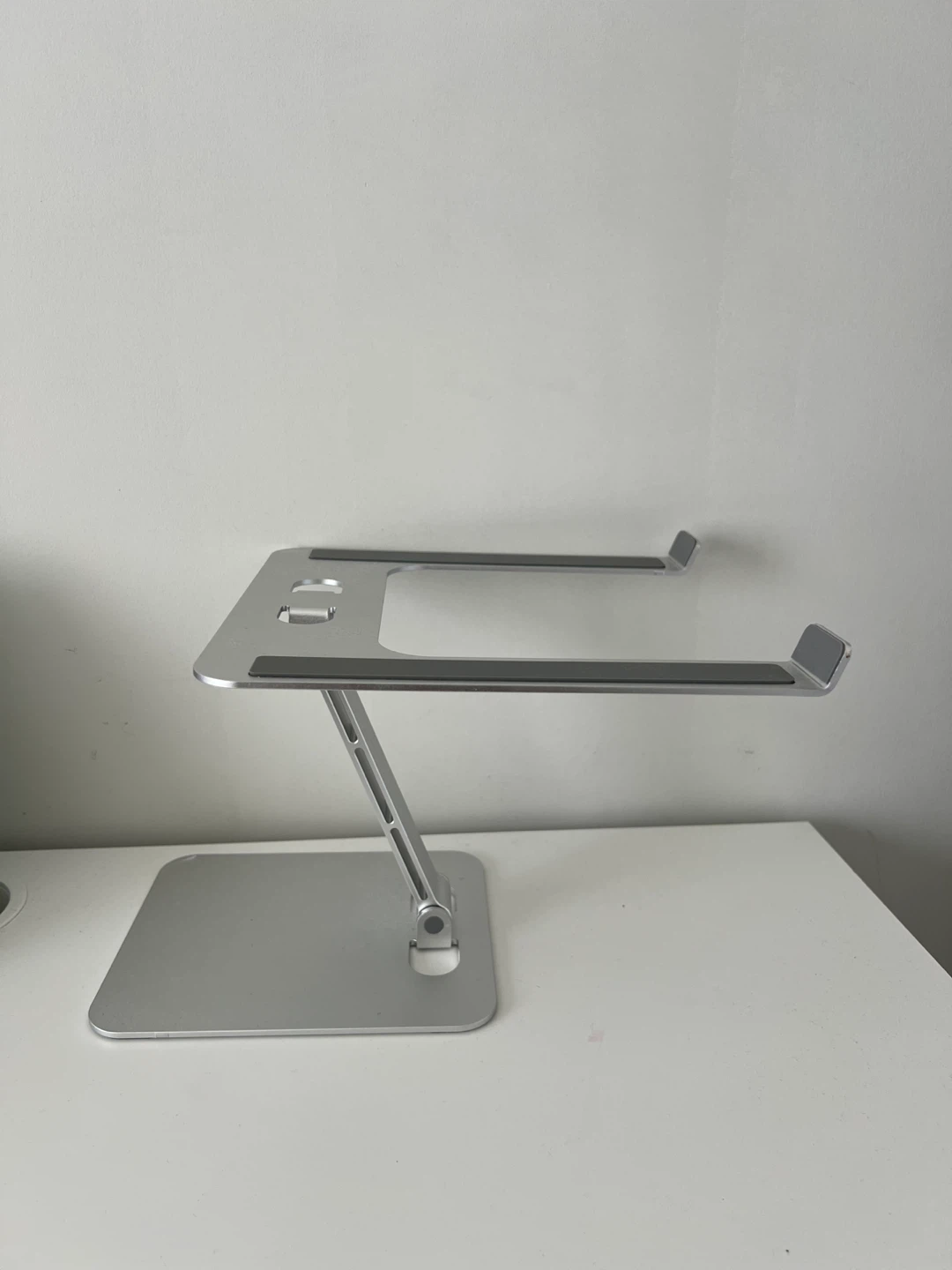 Adjustable Aluminum Laptop Stand