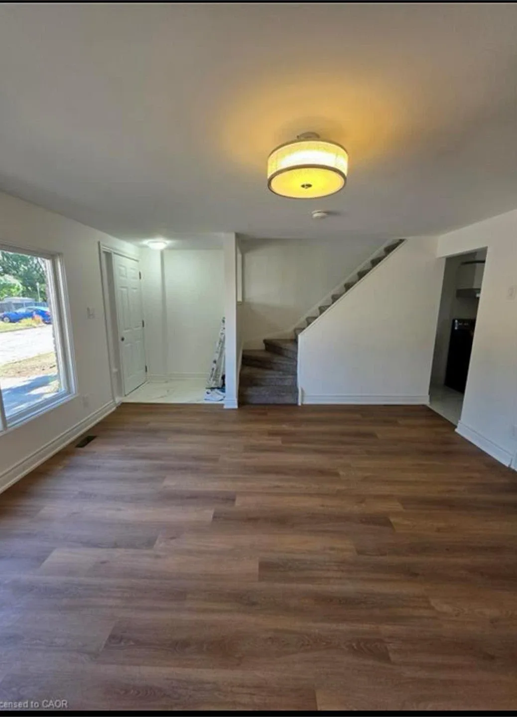 Newly Renovated 3-Bedroom Townhome for Rent- Cambridge image indicator(2)